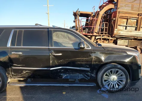 2016 Cadillac Escalade Esv Platinum z USA, uszkodzony, nr VIN 1GYS4KKJ4GR208543